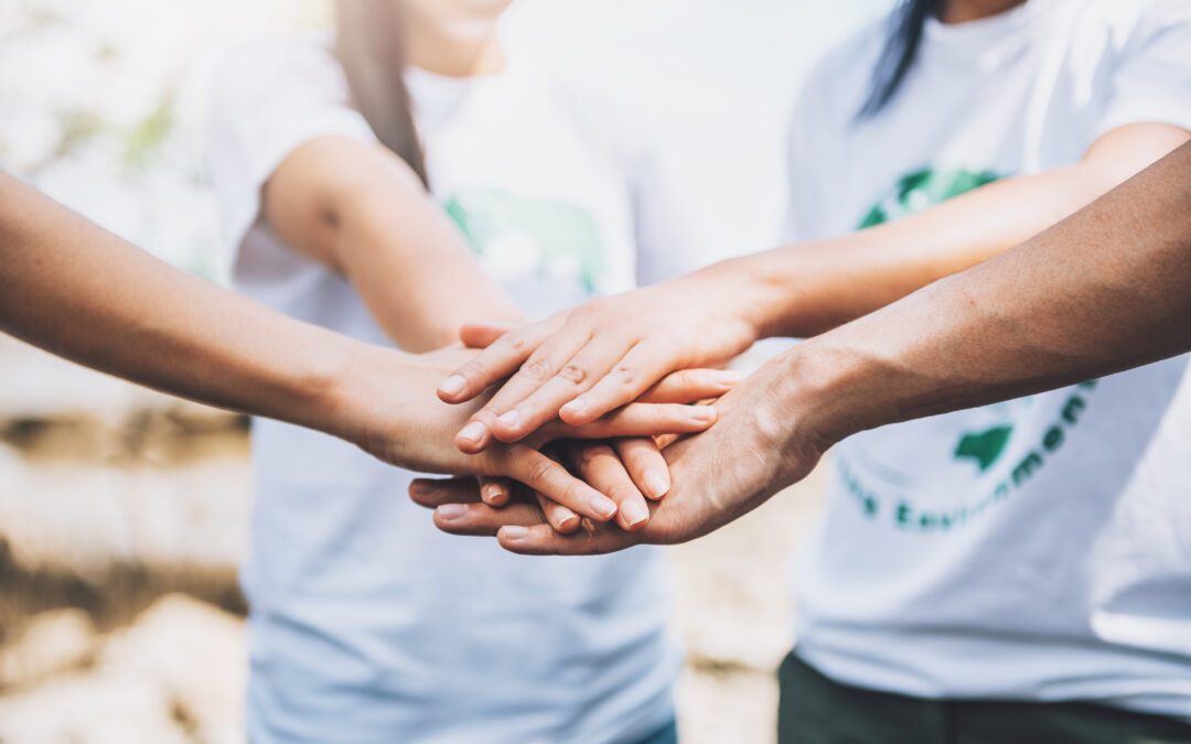 Equipe qui se mobilise pour la transition écologique.